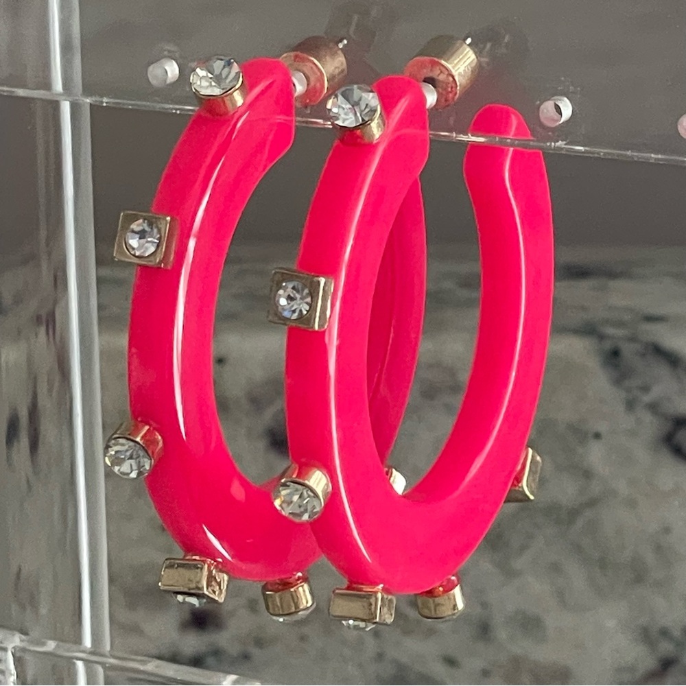 Smith & Co City Girl Jewel Hoop Earrings Flamingo Hot Pink Color Small Size
